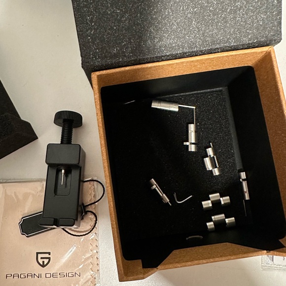 Mens Pagani Design Moonwatch - Picture 8 of 8